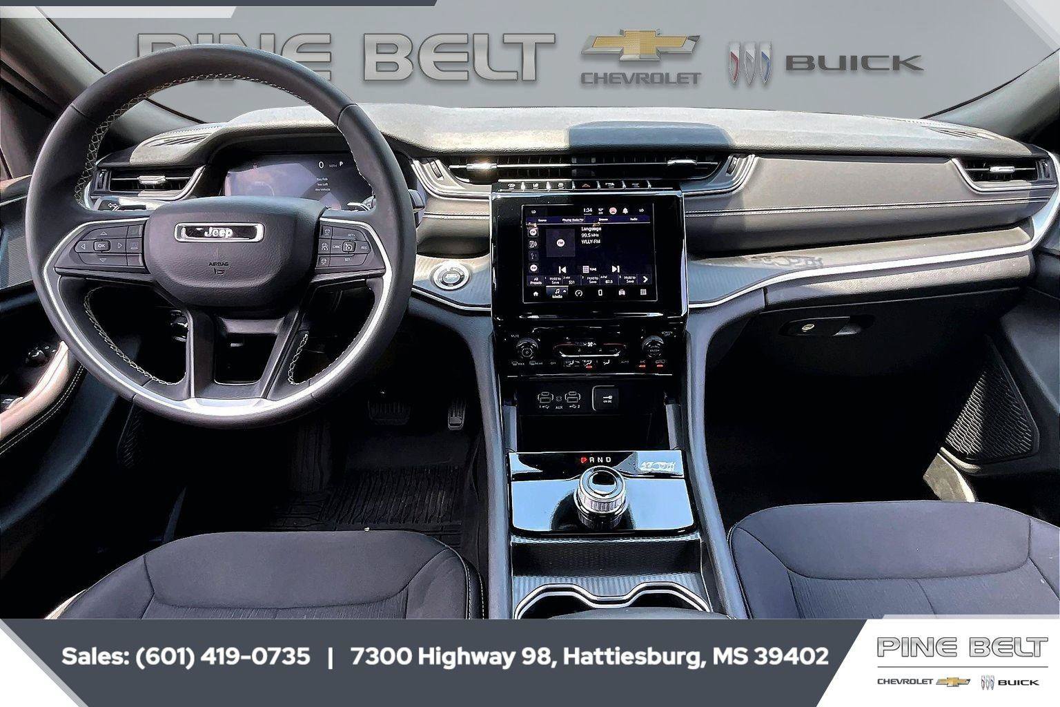 Used 2024 Jeep Grand Cherokee Laredo X RWD image 13