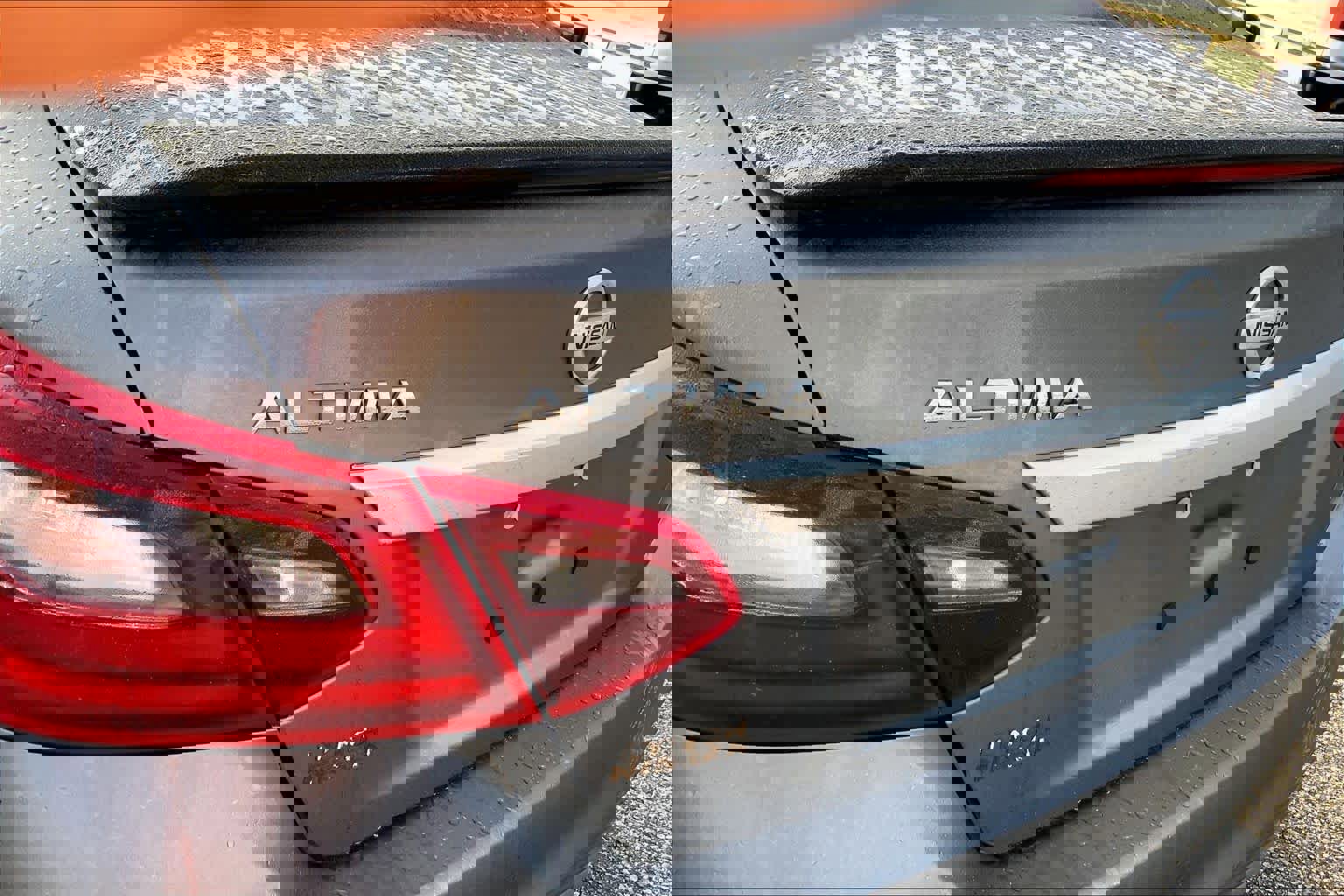 Used 2017 Nissan Altima 2.5 SR w/ Midnight Edition Package image 31