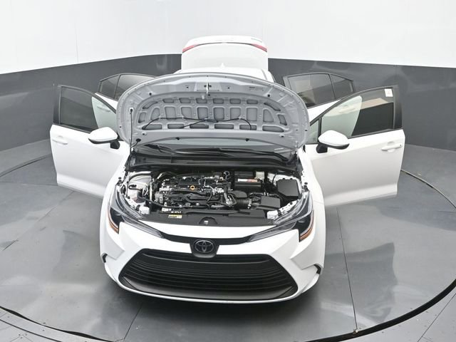Used 2025 Toyota Corolla LE image 34