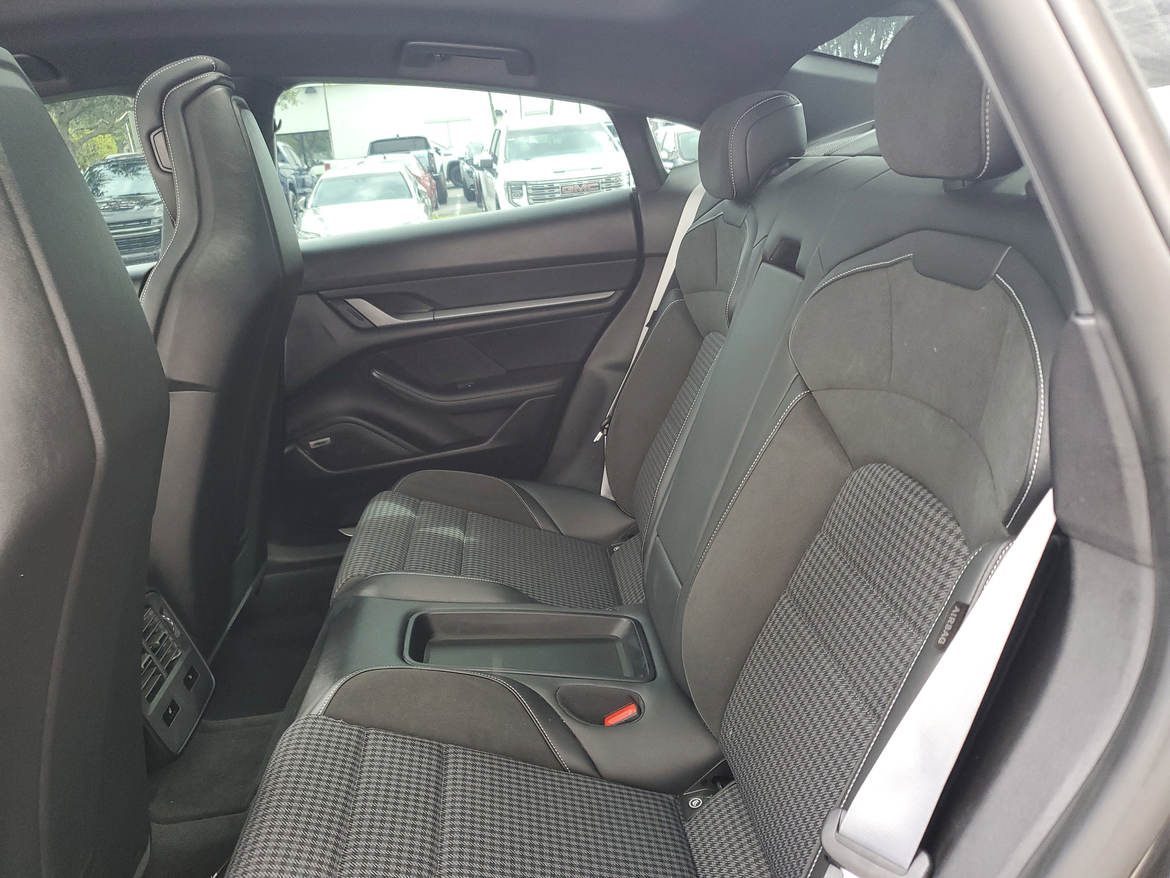 Used 2025 Porsche Taycan image 12