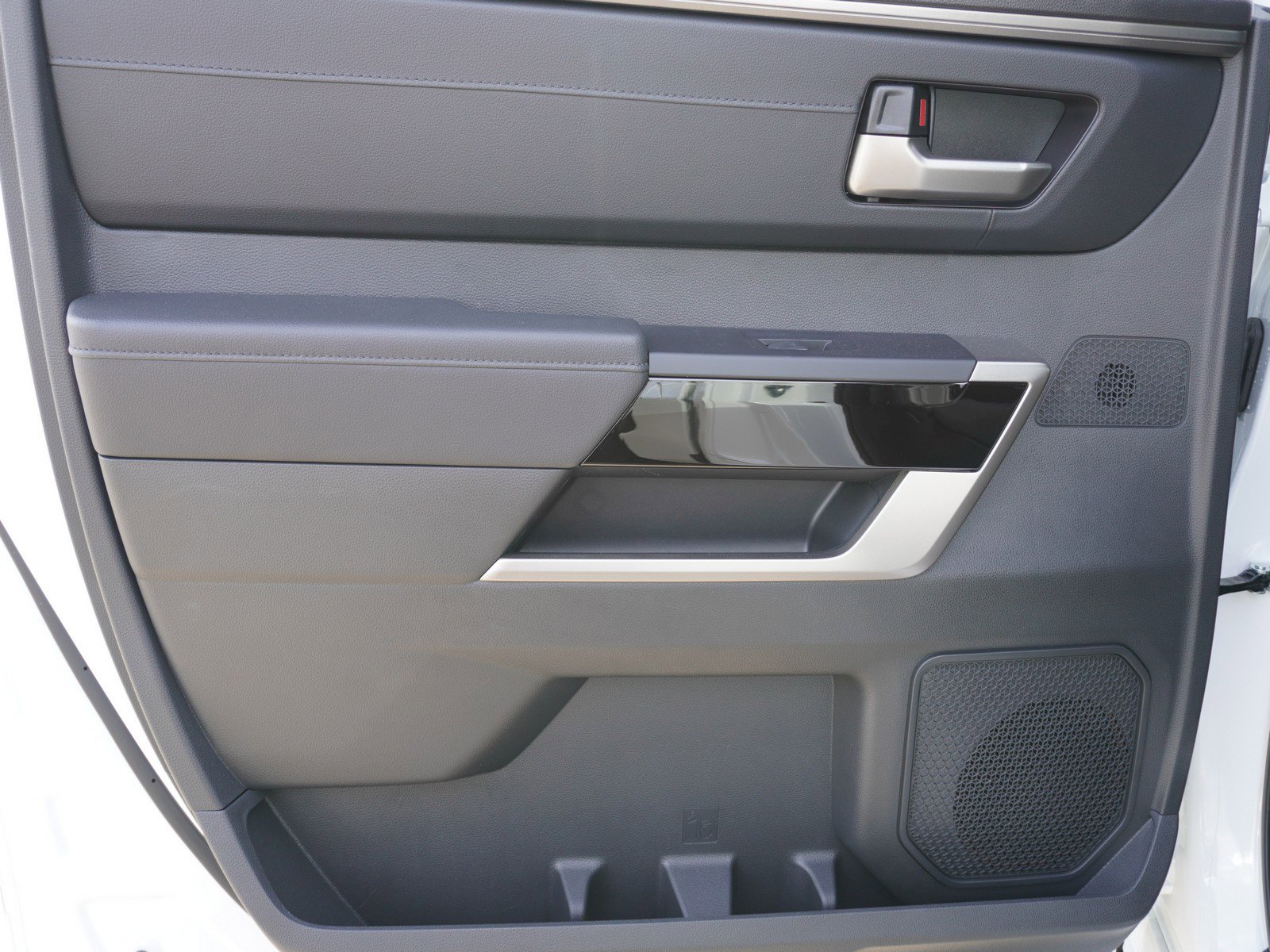 Used 2025 Toyota Tundra Limited image 15