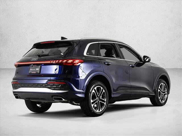 Certified 2025 Audi Q5 Premium w/ Convenience Package image 5