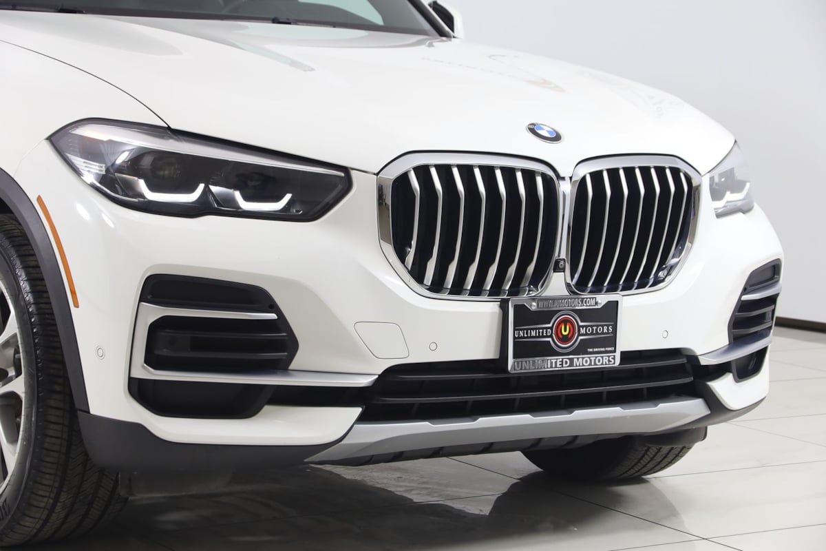 Used 2022 BMW X5 xDrive40i w/ Premium Package AWD/4WD image 41