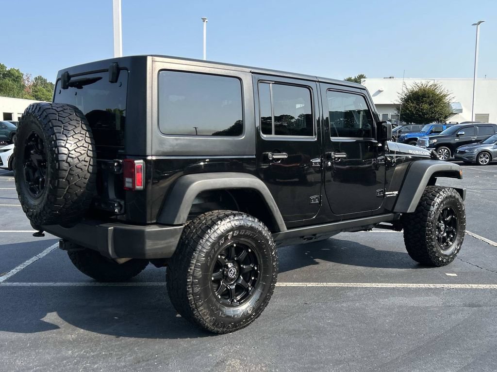 Used 2018 Jeep Wrangler Unlimited Rubicon w/ Connectivity Group AWD/4WD image 7