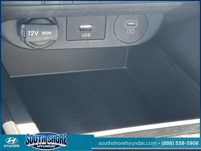 Certified 2025 Hyundai Elantra Hybrid FWD image 32