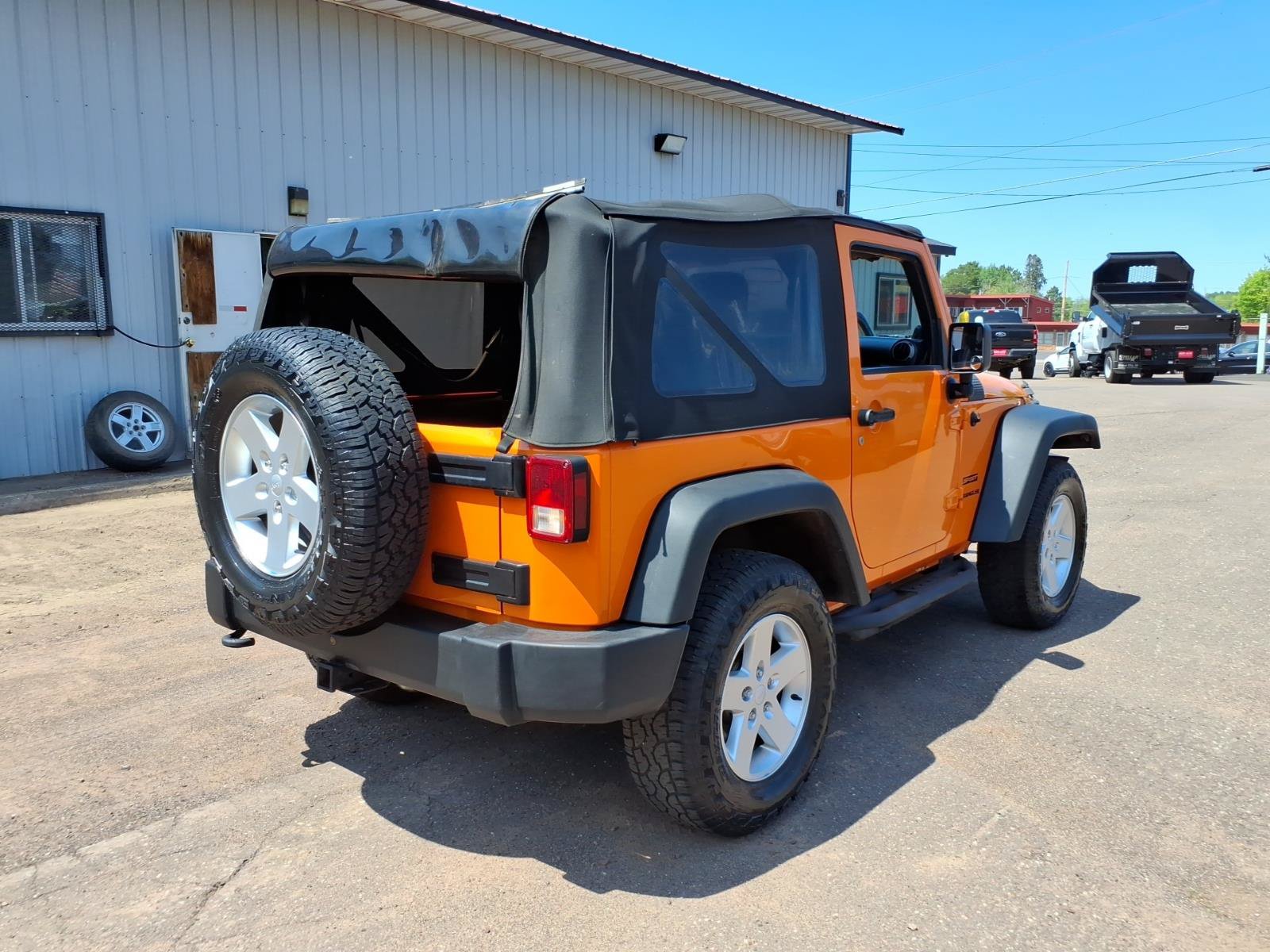 Used 2012 Jeep Wrangler Sport AWD/4WD image 6