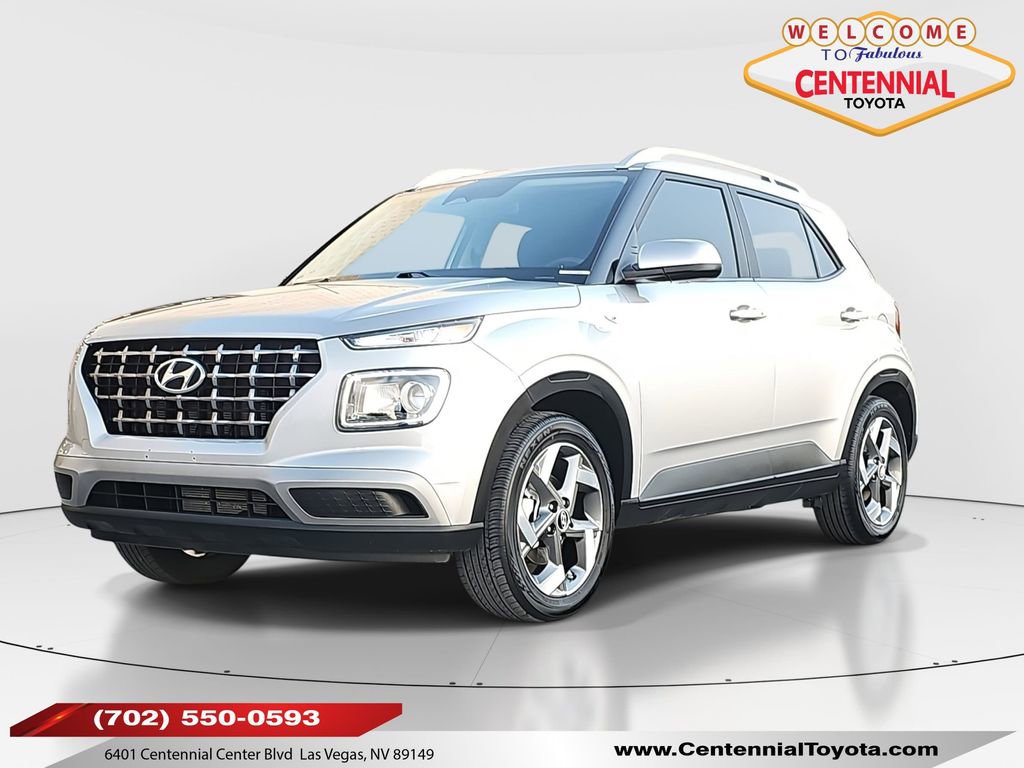 Used 2025 Hyundai Venue SEL image 1