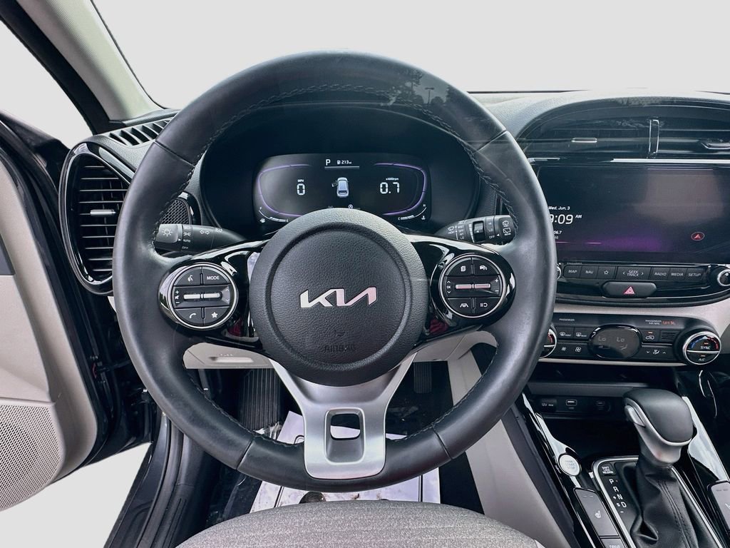 Certified 2023 Kia Soul EX FWD image 11