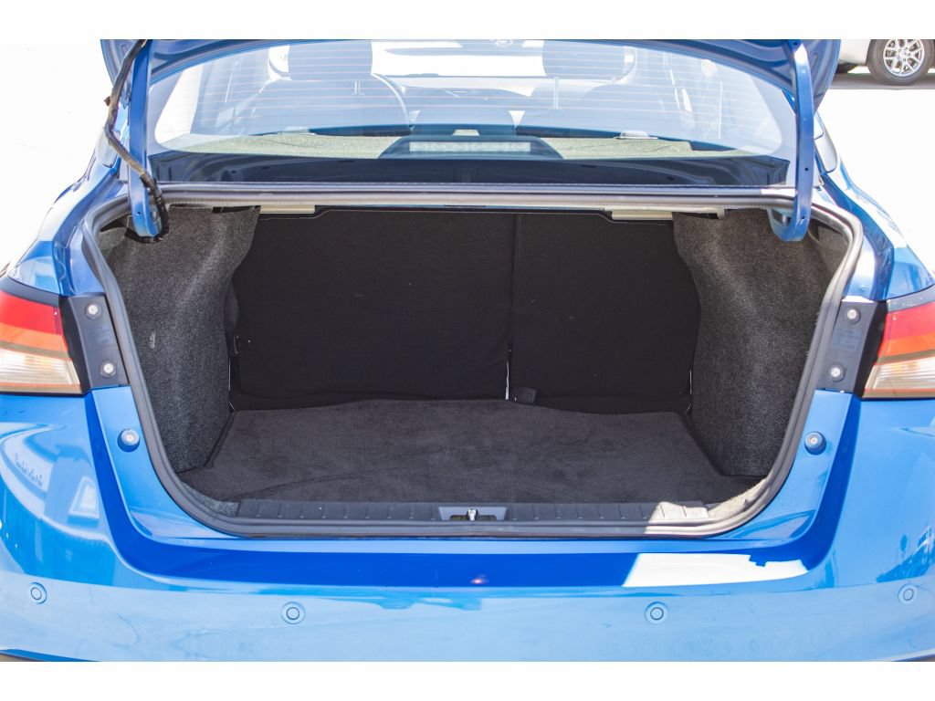 Used 2023 Nissan Versa SV FWD image 12