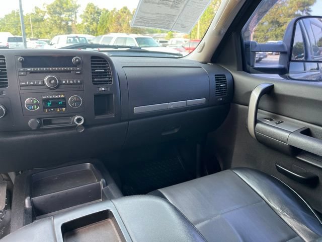 Used 2008 Chevrolet Silverado 3500 4x4 Crew Cab image 17