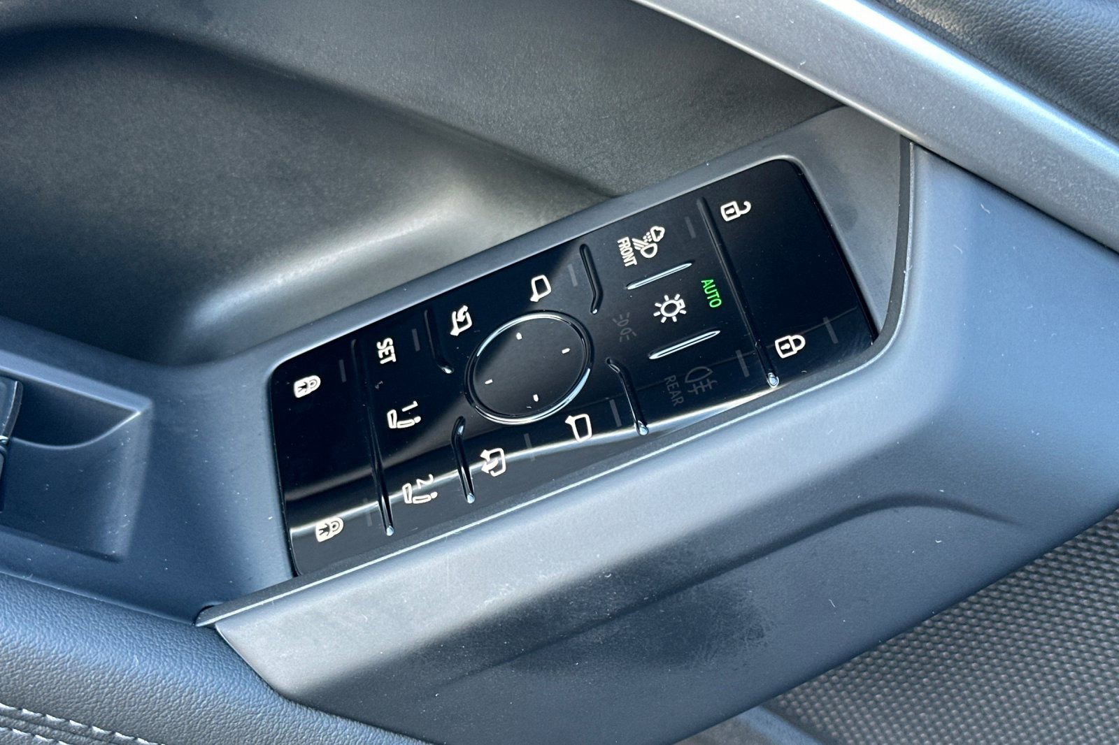 Used 2025 Audi Q5 Premium Plus w/ Premium Plus image 12