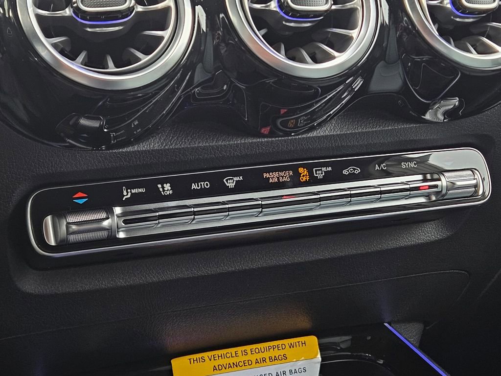 New 2026 Mercedes-Benz GLB 250 4MATIC image 24