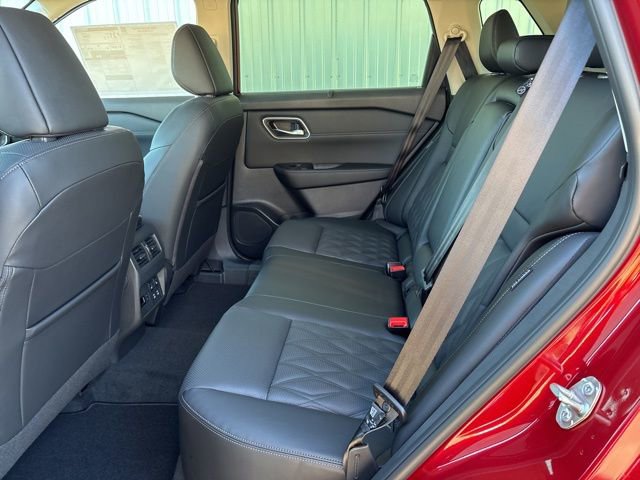 New 2026 Nissan Rogue Platinum w/ Platinum Premium Package image 13