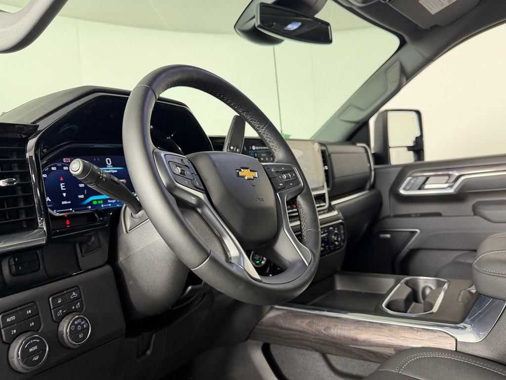 Used 2026 Chevrolet Silverado 3500 LTZ w/ LTZ Plus Package AWD/4WD image 21