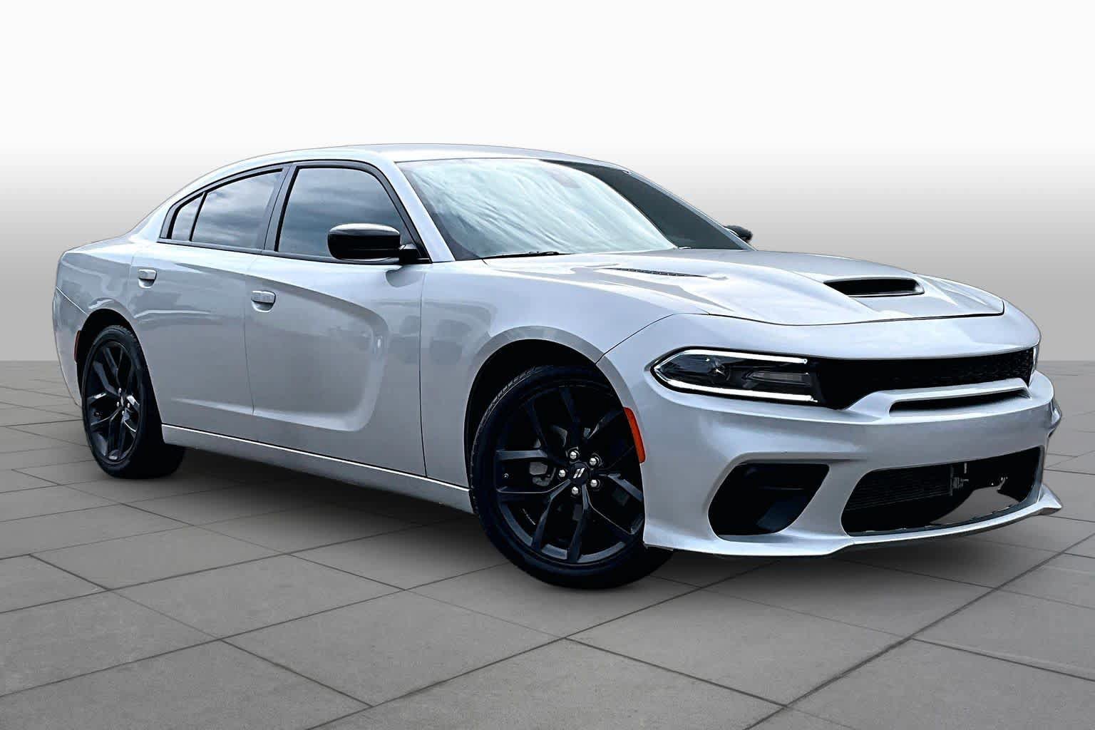 Used 2023 Dodge Charger SXT w/ Blacktop Package RWD image 3