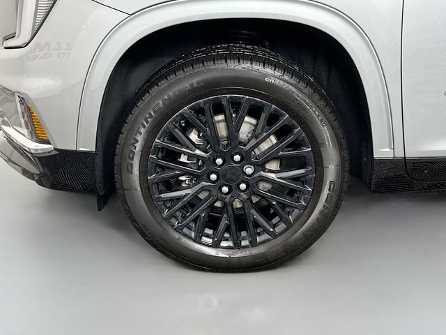 Used 2024 GMC Acadia Denali FWD image 11