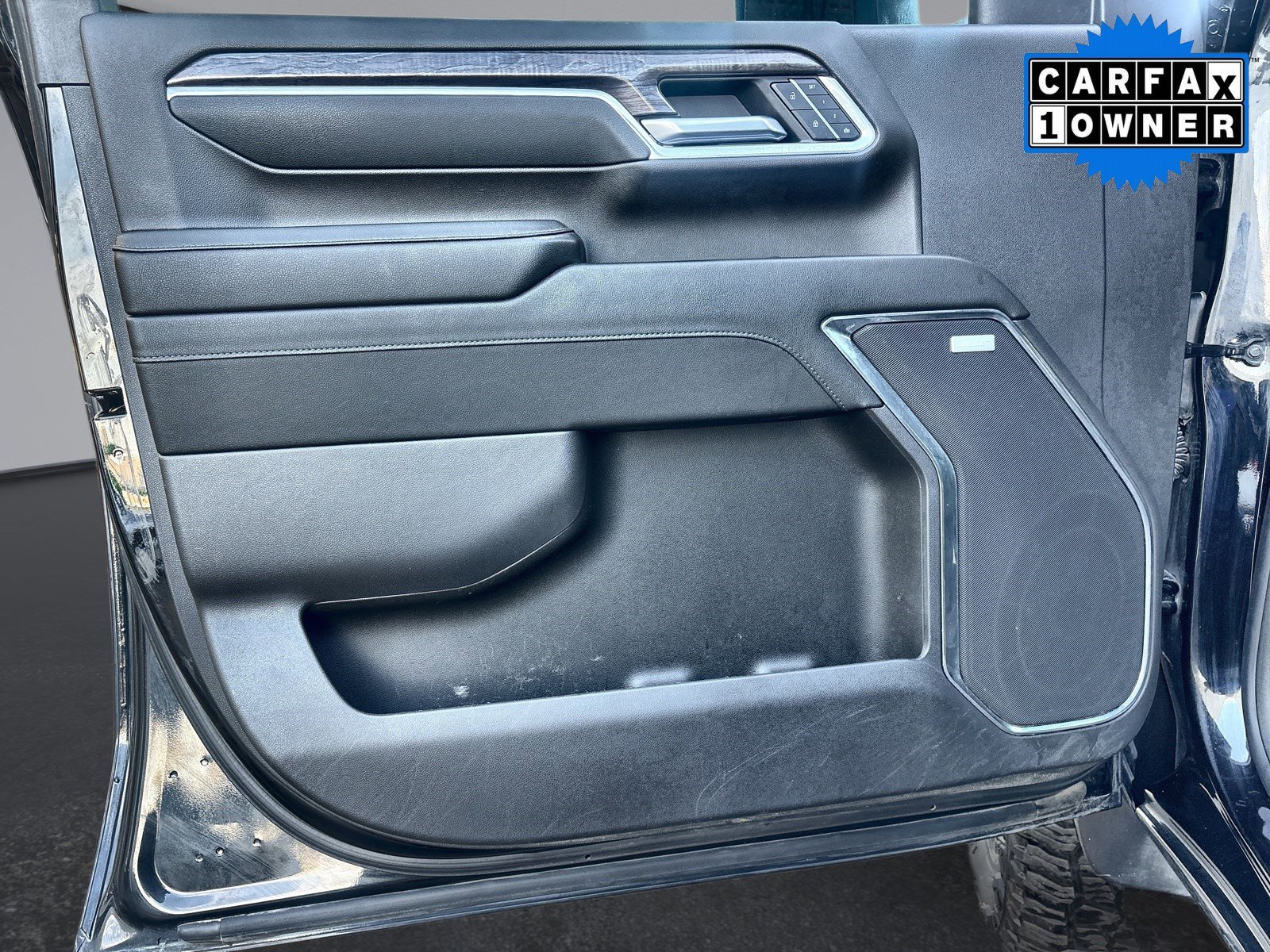 Used 2024 Chevrolet Silverado 3500 LTZ w/ LTZ Plus Package image 22