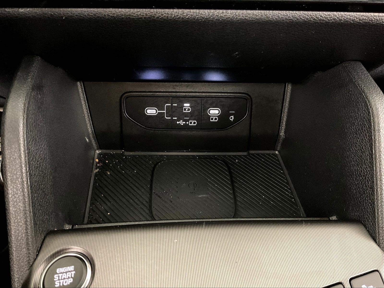 Used 2026 Kia Sportage SX AWD/4WD image 16