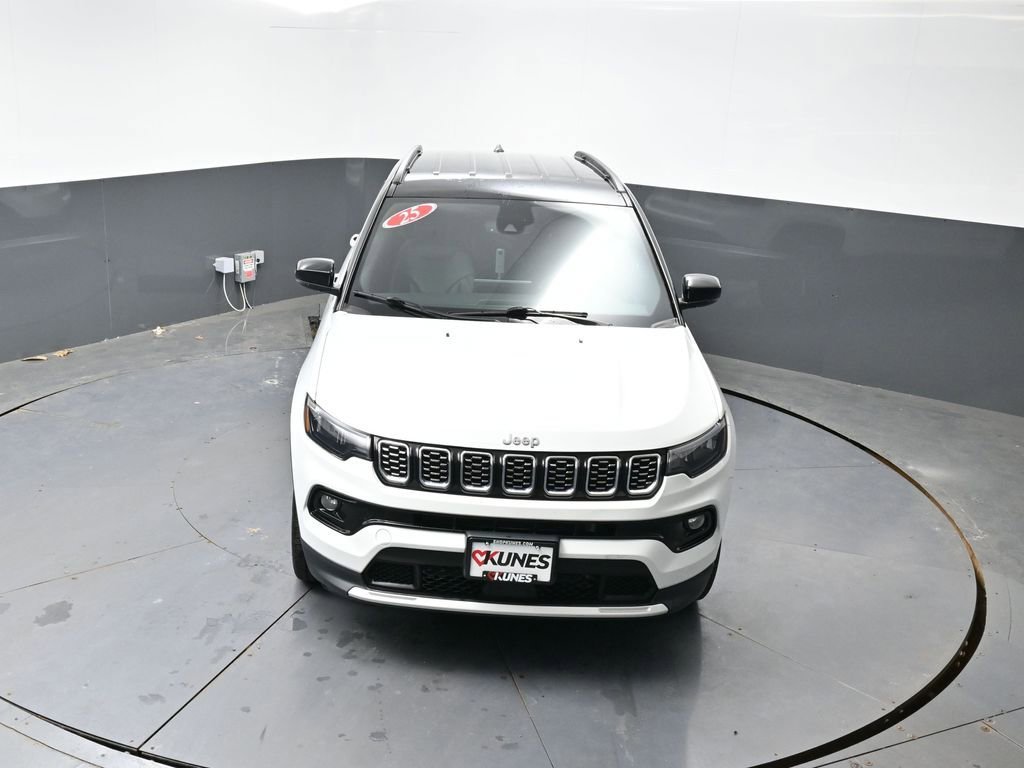 Used 2025 Jeep Compass Limited AWD/4WD image 43