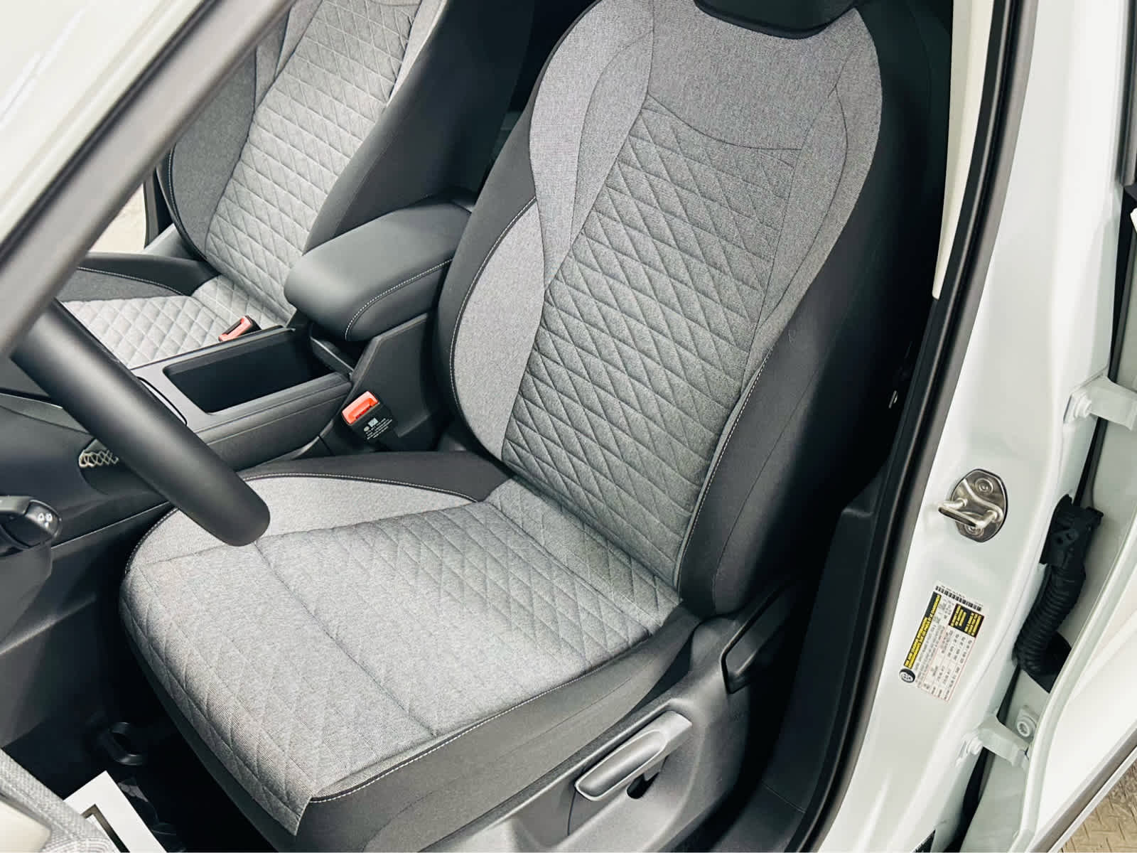 Certified 2025 Volkswagen Tiguan S image 21