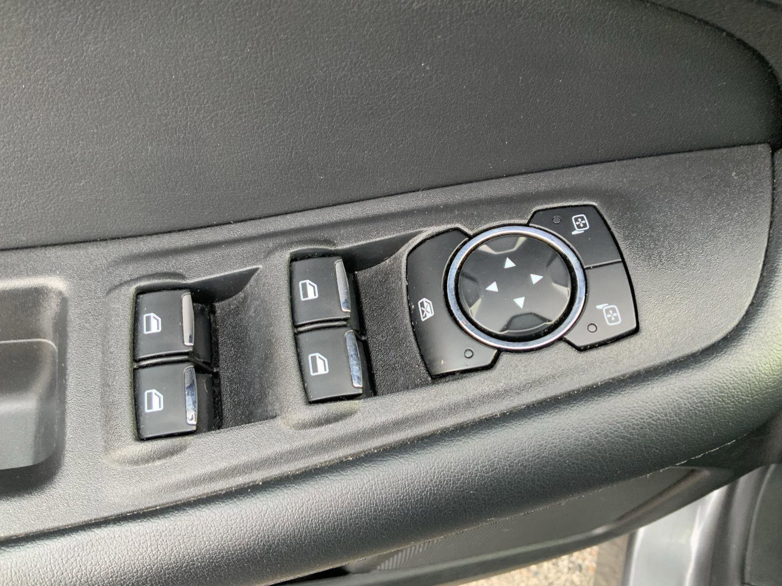 Used 2024 Ford Edge SEL image 23