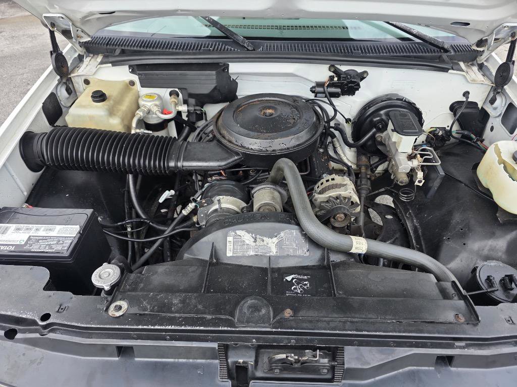 Used 1988 GMC Sierra 1500 2WD Regular Cab image 22