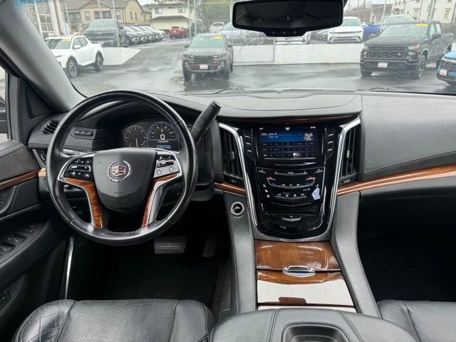 Used 2015 Cadillac Escalade Premium image 15