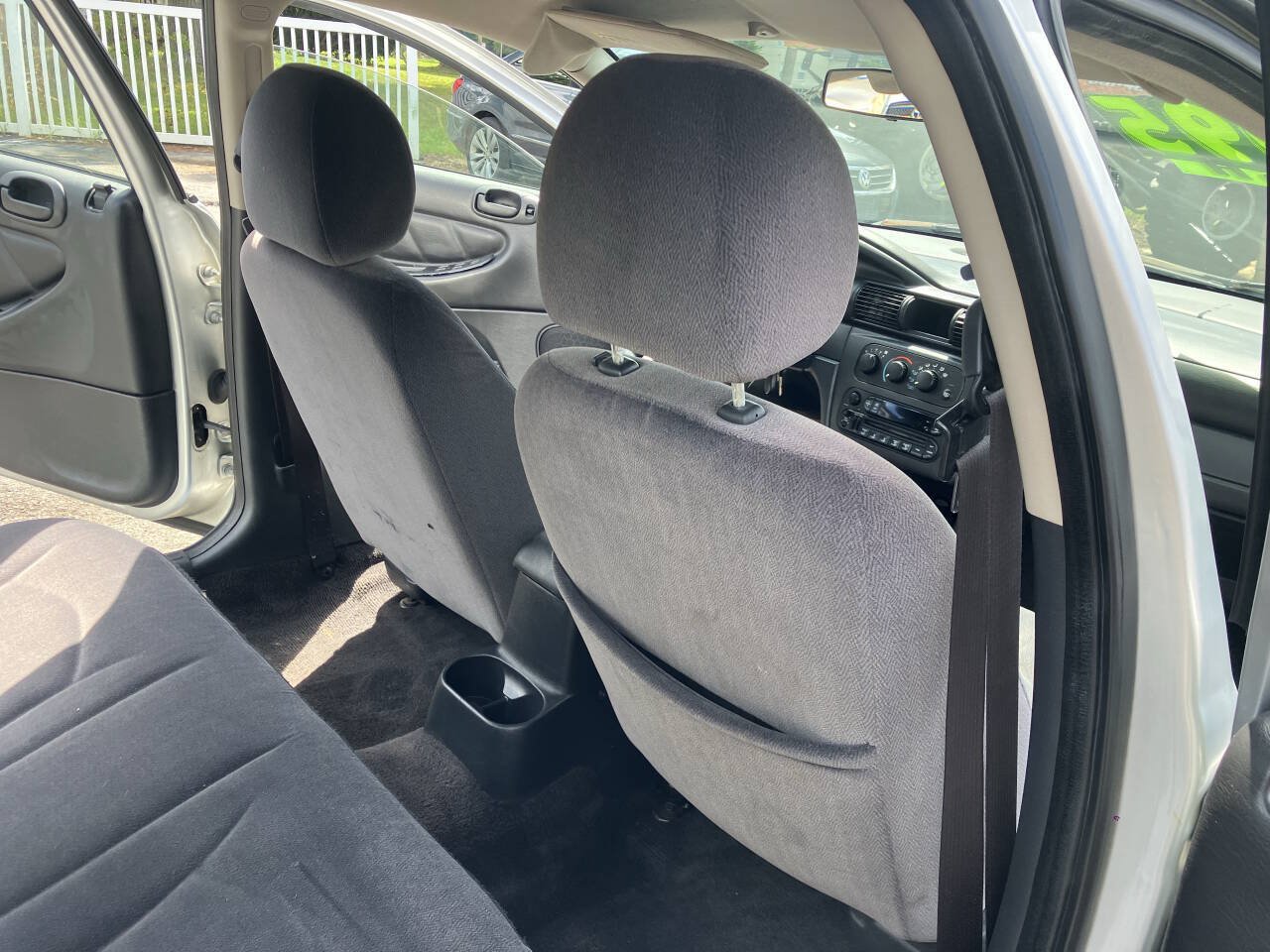 Used 2003 Chrysler Sebring LX FWD image 29