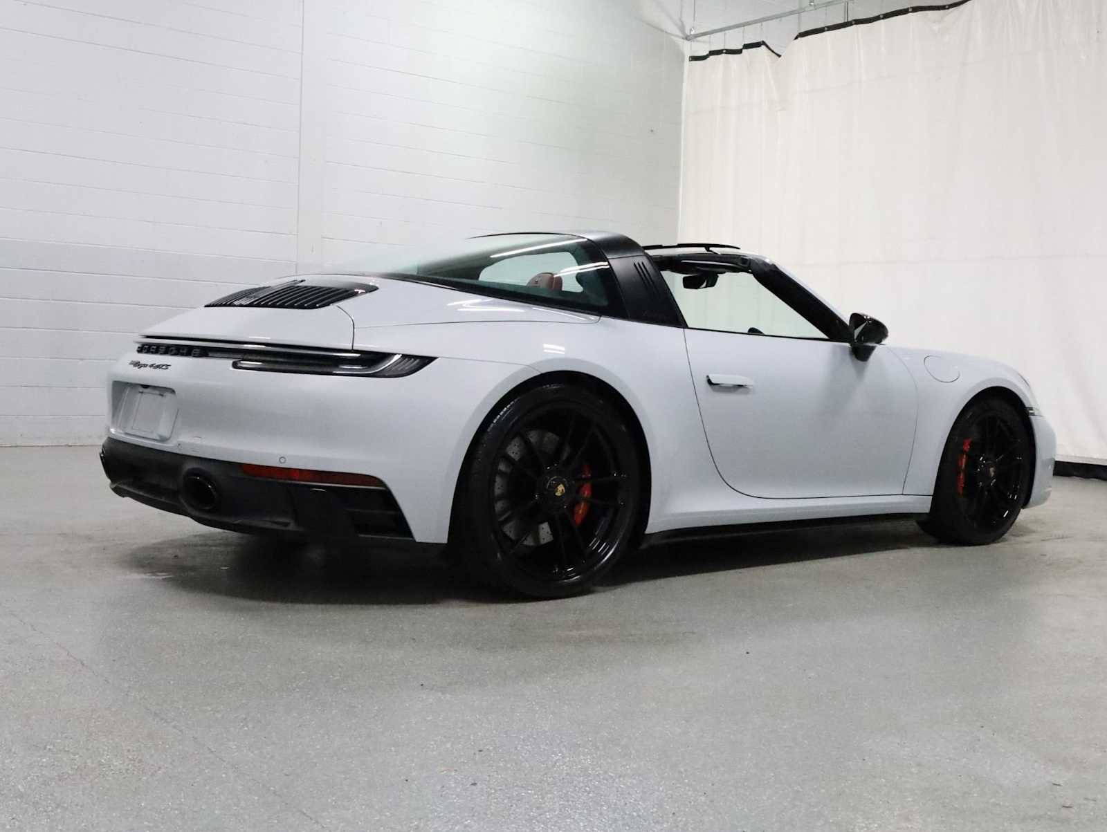Certified 2024 Porsche 911 Targa 4 GTS AWD/4WD image 9