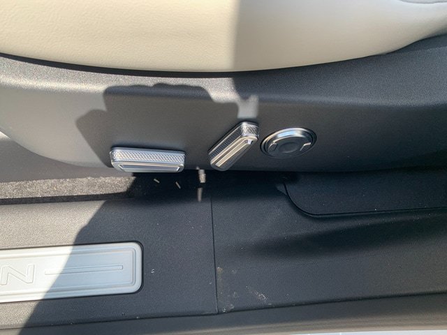 New 2026 Lincoln Nautilus Premier AWD/4WD image 20