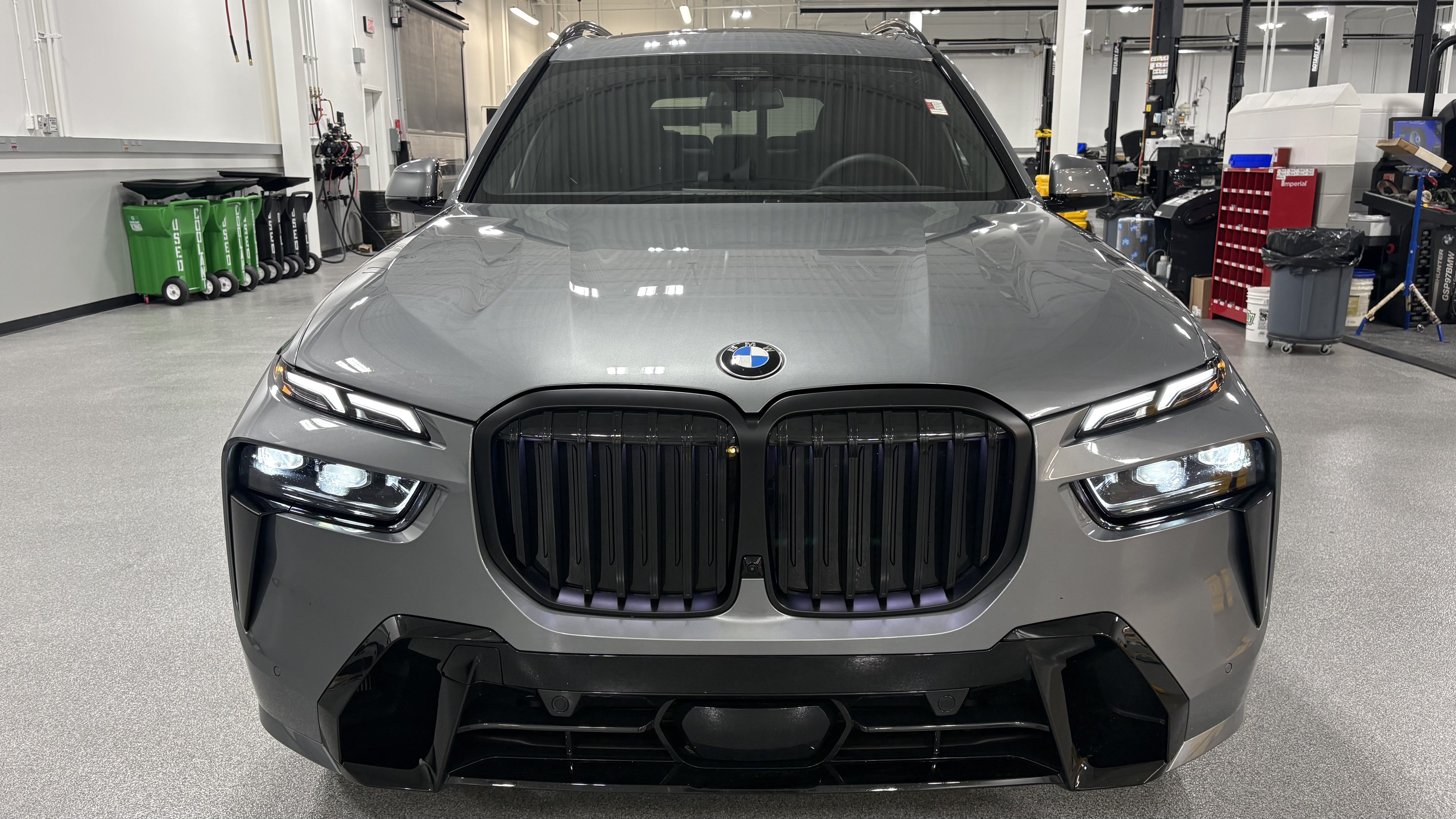 Used 2026 BMW X7 xDrive40i w/ M Sport Package AWD/4WD image 3
