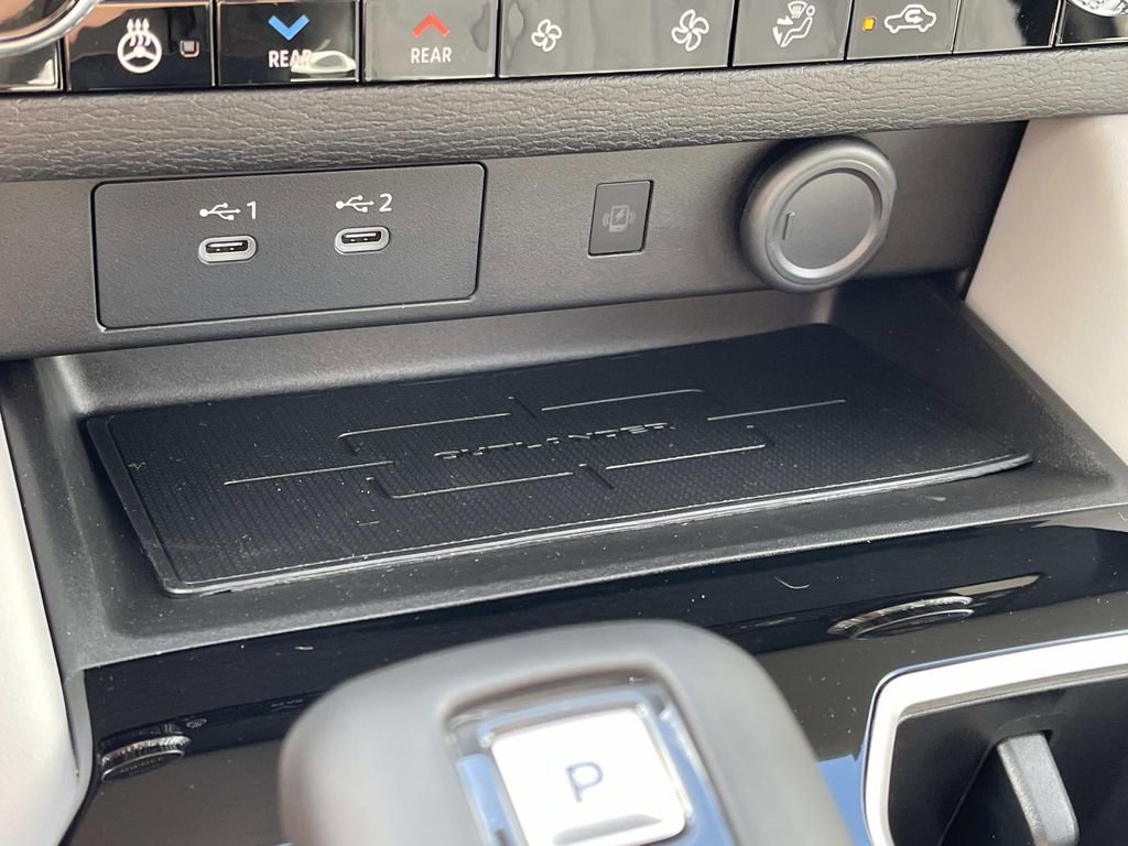 New 2025 Mitsubishi Outlander SEL image 30