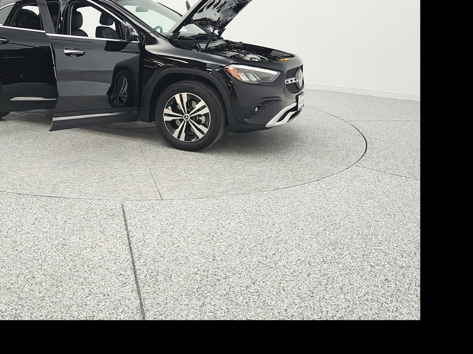 Certified 2025 Mercedes-Benz GLA 250 image 3