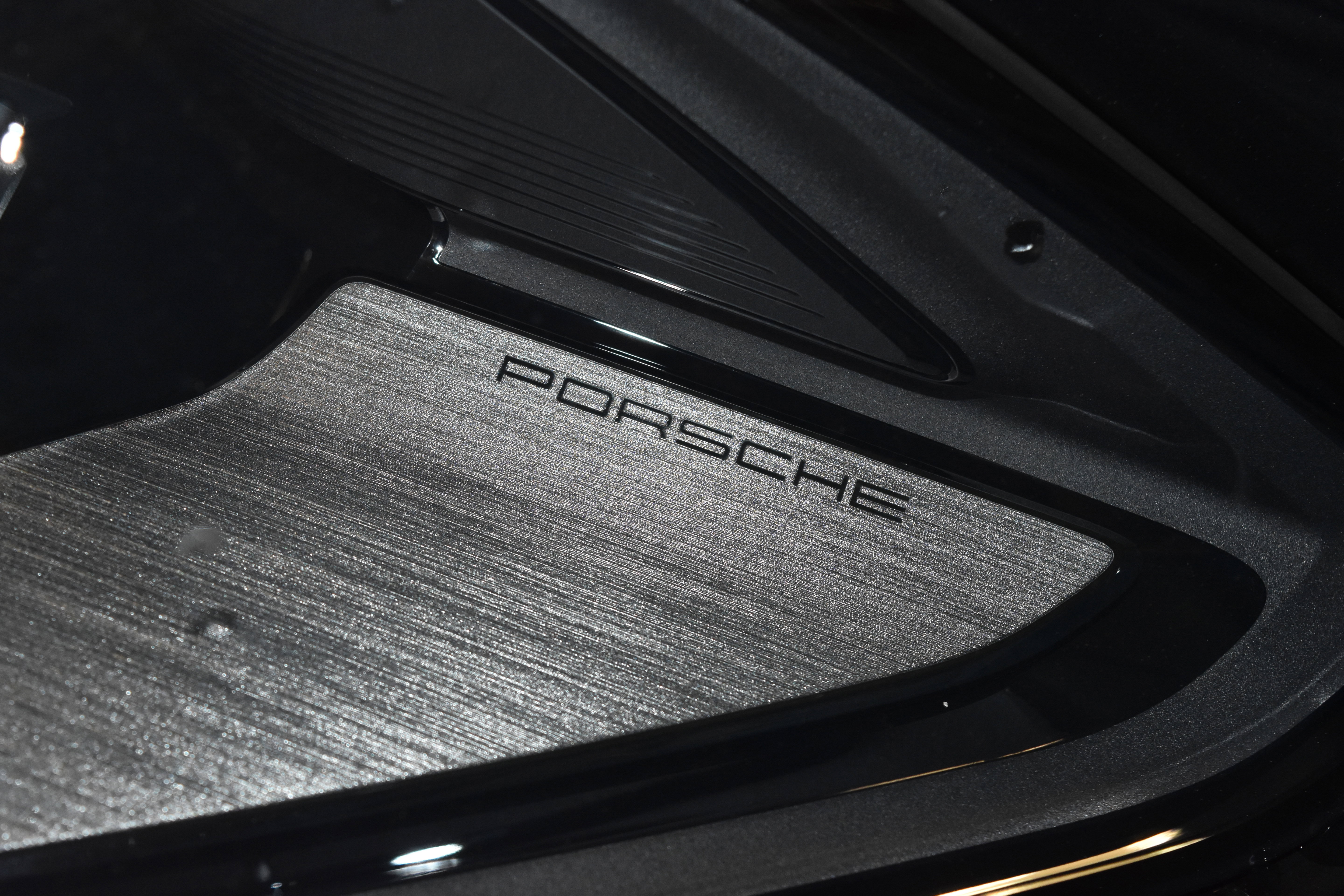 Used 2026 Porsche Cayenne AWD/4WD image 28