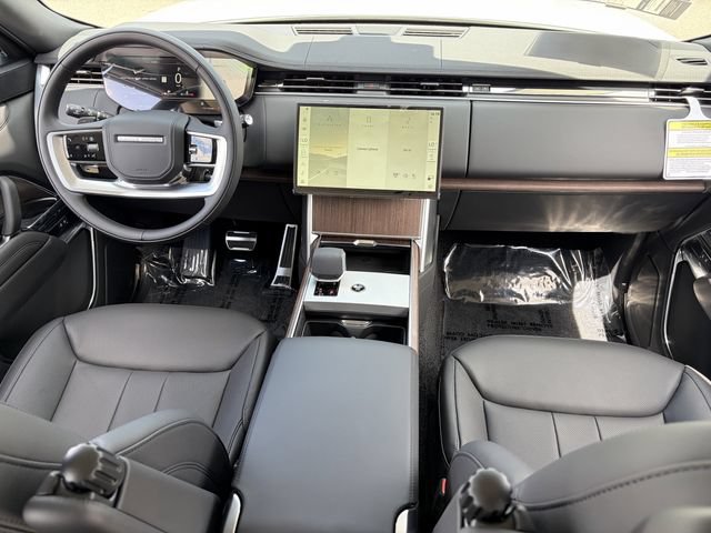 New 2026 Land Rover Range Rover Long Wheelbase SE AWD/4WD image 14