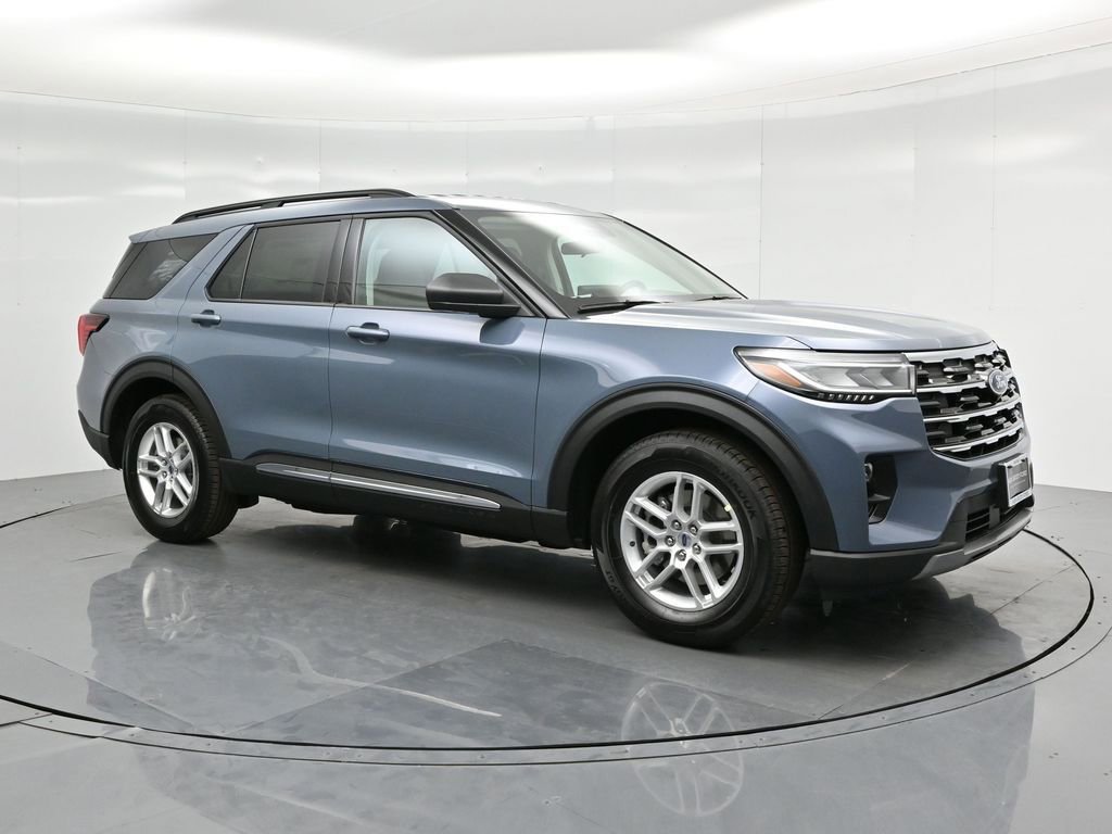 Certified 2025 Ford Explorer Active image 62