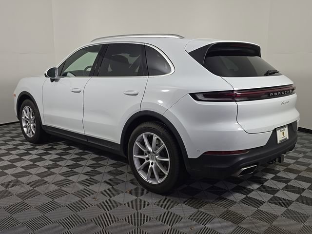 Certified 2024 Porsche Cayenne image 3