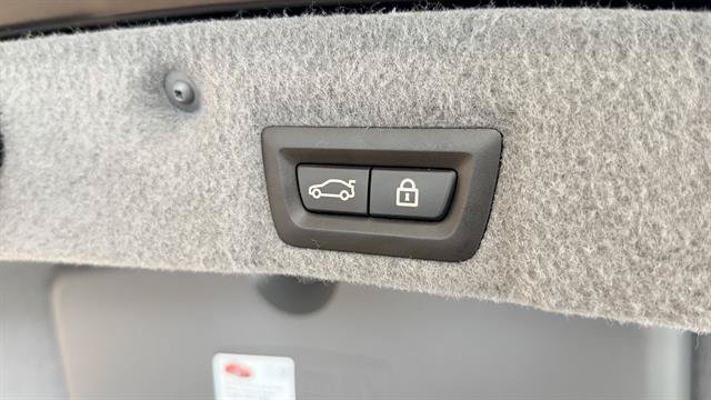 Used 2012 BMW 750i RWD image 57