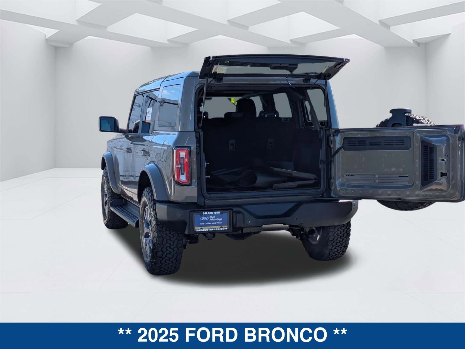 Certified 2025 Ford Bronco Outer Banks image 13