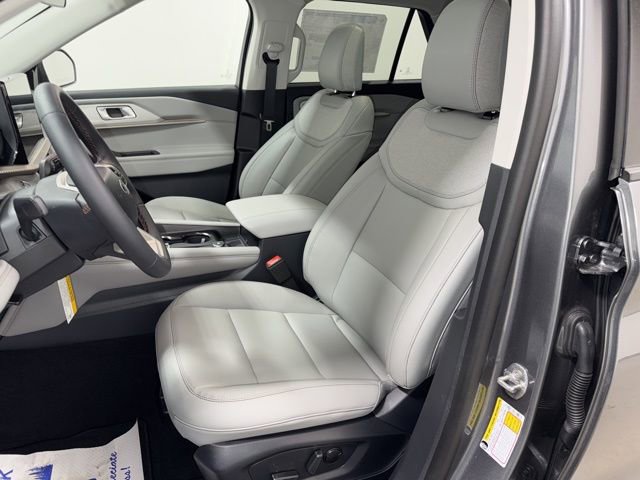 New 2026 Ford Explorer Active w/ Active Comfort Package image 12