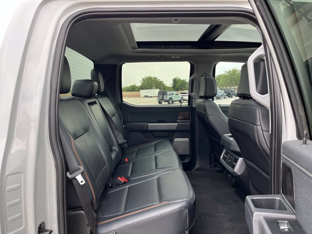 Used 2025 Ford F350 Lariat w/ Black Appearance Package AWD/4WD image 18