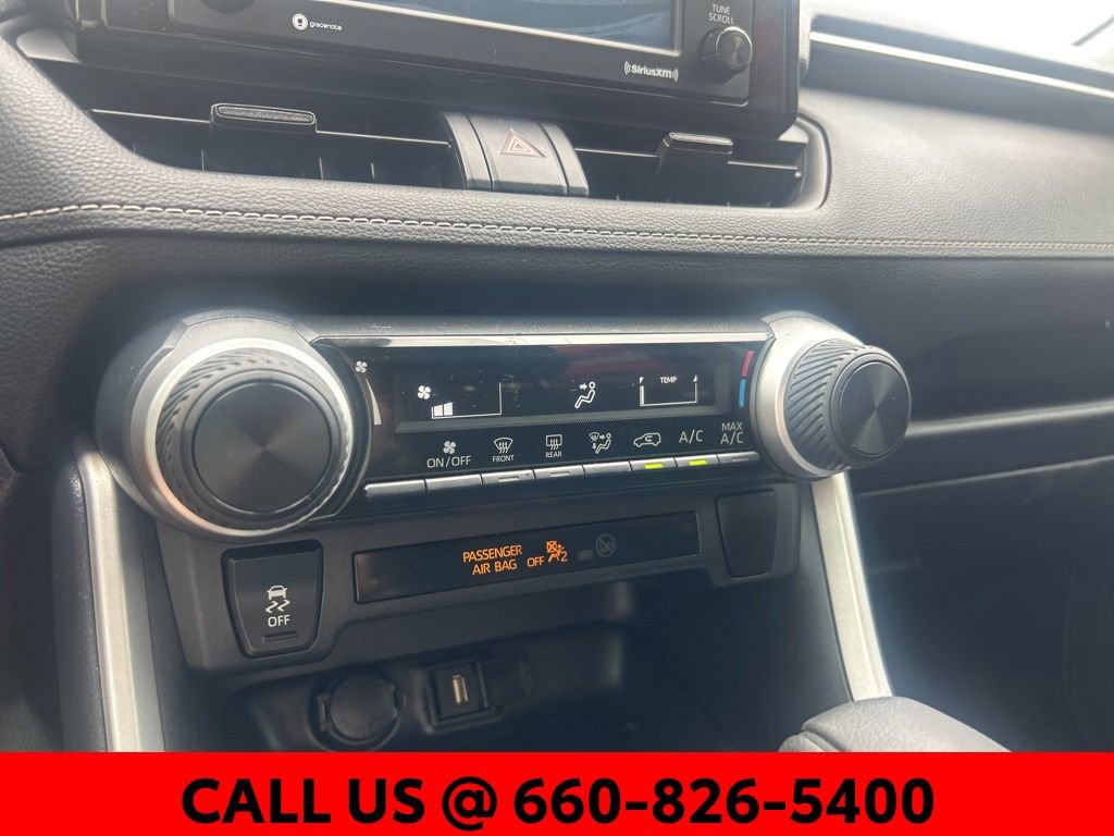 Used 2020 Toyota RAV4 LE FWD image 17