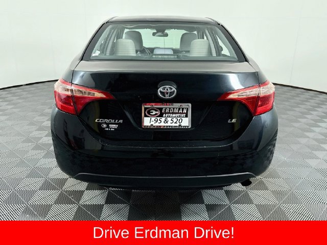 Used 2018 Toyota Corolla LE FWD image 22