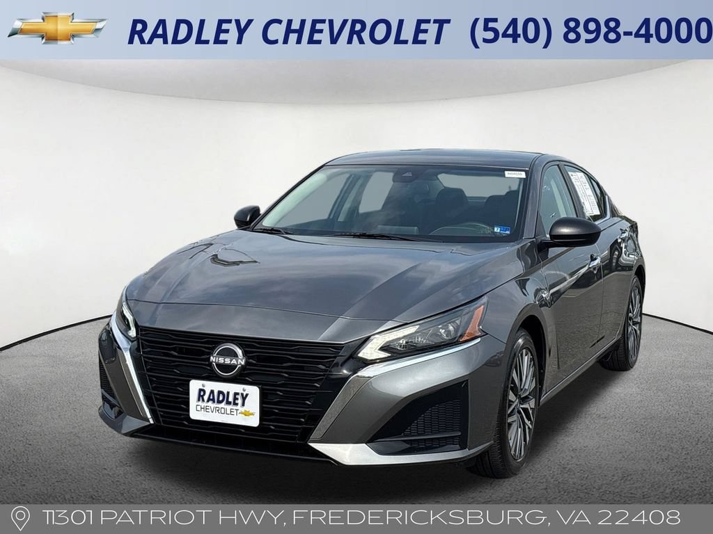 Used 2025 Nissan Altima 2.5 SV