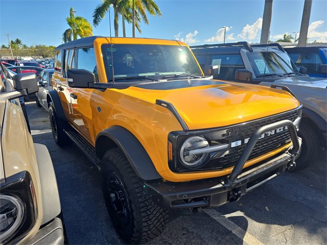 Used 2022 Ford Bronco Wildtrak image 2
