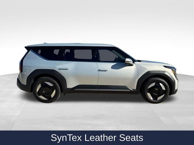 Used 2024 Kia EV9 Light Long Range image 12