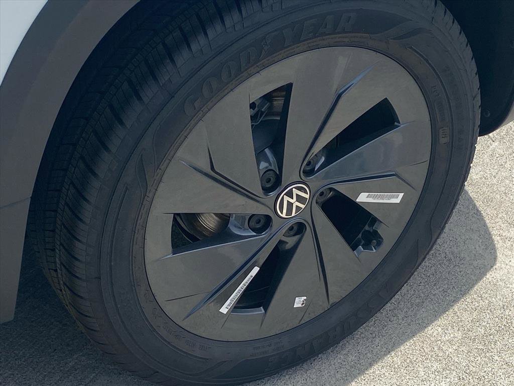 New 2026 Volkswagen Taos S FWD image 13