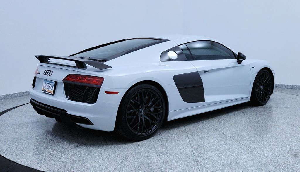 Used 2018 Audi R8 V10 plus image 5