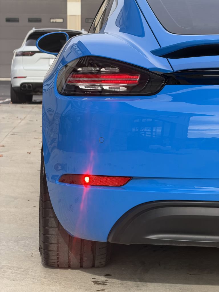 Used 2025 Porsche 718 Cayman w/ Sport Chrono Package image 14