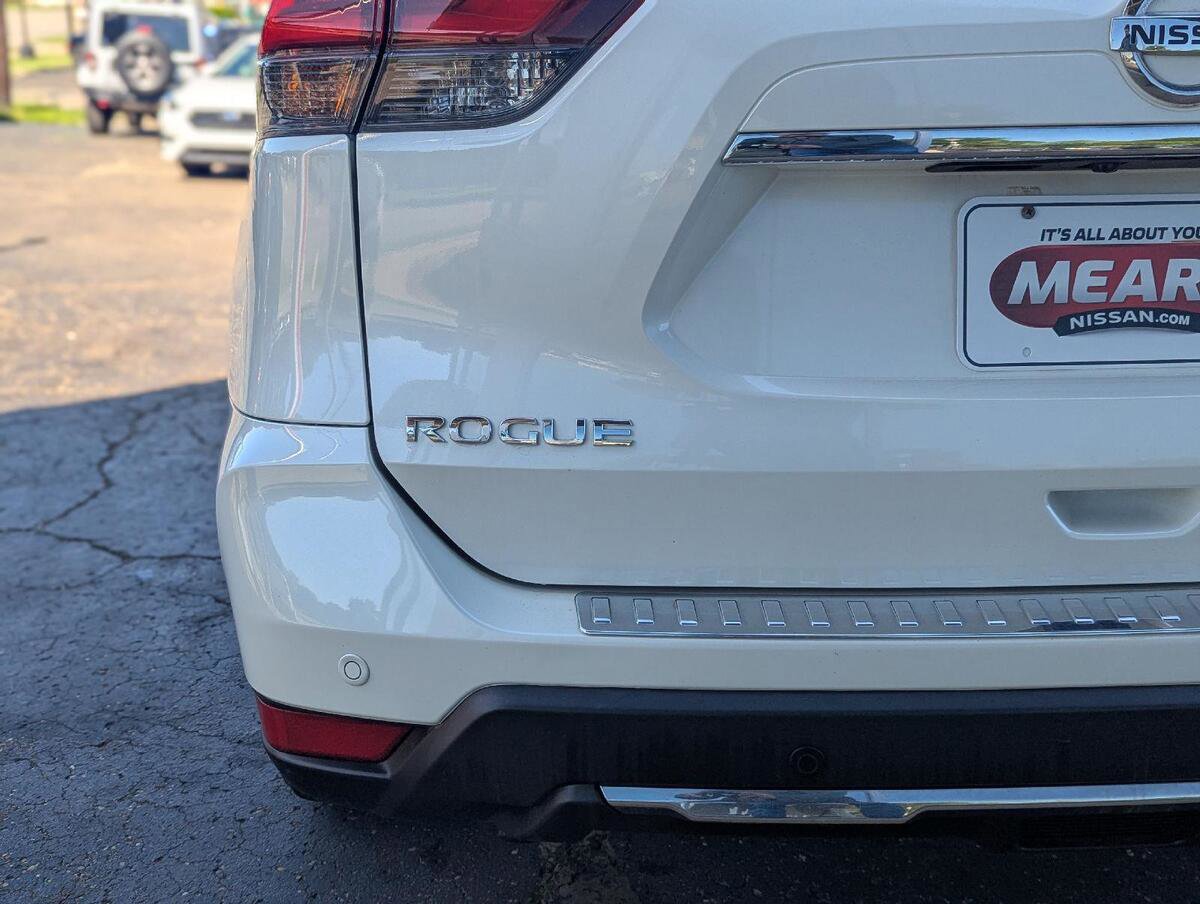 Used 2020 Nissan Rogue SL FWD image 21